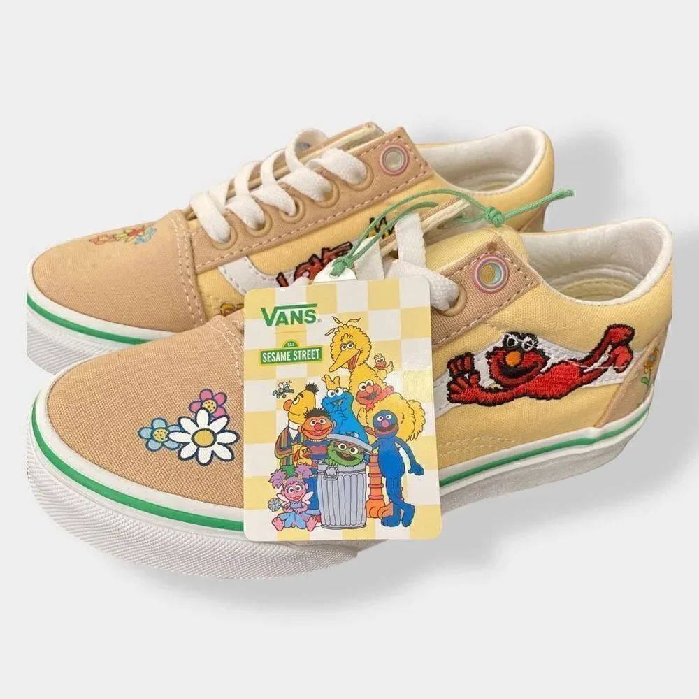 Vans Old Skool x Sesame Street Elmo Youth Sneakers Shoes size 3 New with Tags